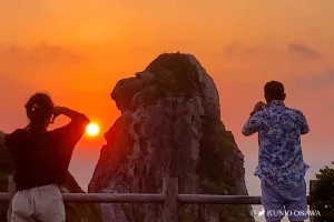 猿岩の夕日を見る夫婦２-大沢邦生-Kunio.Osawa